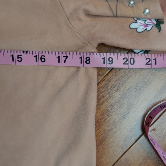 VINTAGE Mon Cheri Boutique dress with bib. Unique. Adorned with flowers & pearls - Picture 5 of 7